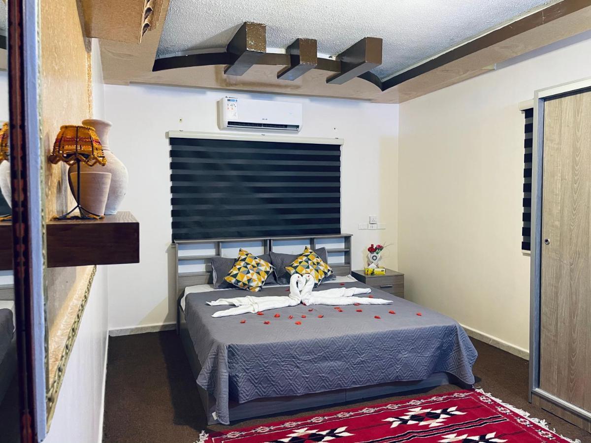Petra B12 Hostel Wadi Musa Ngoại thất bức ảnh